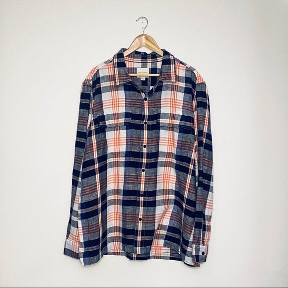 AMERICAN EAGLE | NAVY PLAID FLANNEL - NWT - Picture 1 of 4